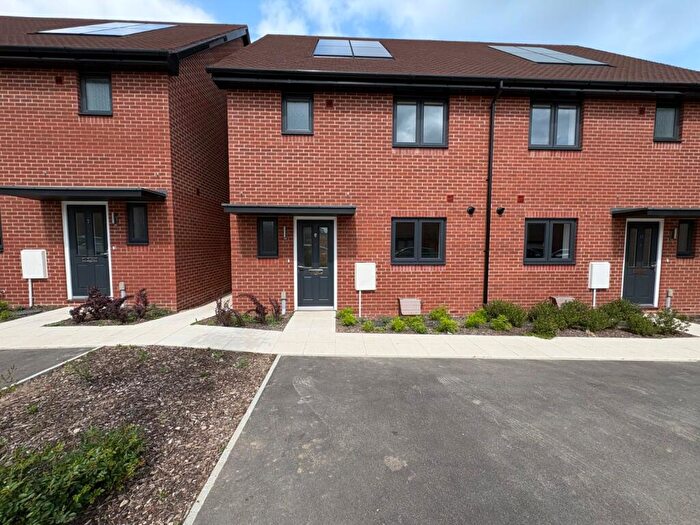 3 Bedroom Semi-Detached House To Rent In Heaviside Road, Whiteley, Fareham, Hampshire, PO15