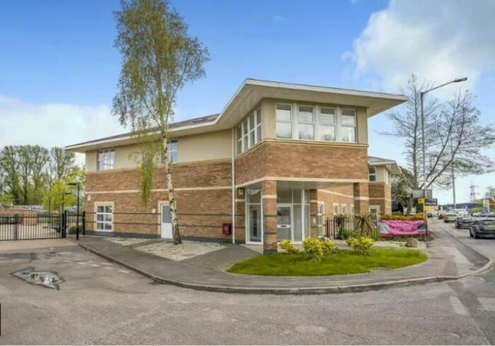 Apartment To Rent In Rose Kiln Lane, Reading, RG2