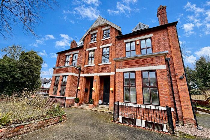2 Bedroom Flat For Sale In Catterick Road, Didsbury, M20
