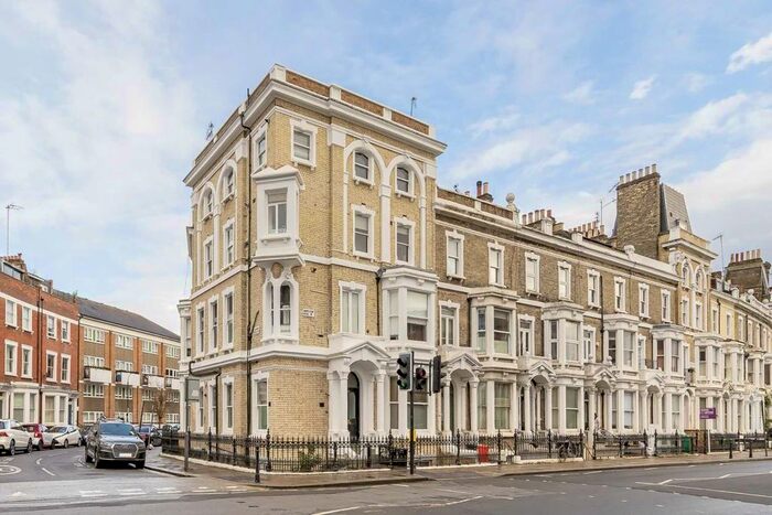 2 Bedroom Flat To Rent In North End Road, London, W14