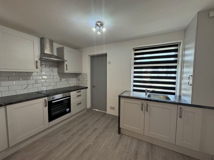 2 Bedroom Flat To Rent In Tudor Drive, Morden, SM4