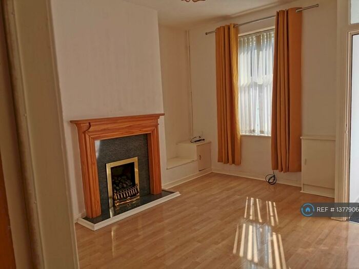 1 Bedroom Terraced House To Rent In Alexandra Street, Ashton-Under-Lyne, OL6