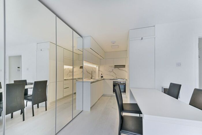 1 Bedroom Flat To Rent In Holcroft Court, Clipstone Street, W1W