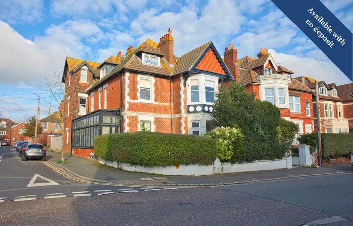 3 Bedroom Flat To Rent In Sandgate Road, Folkestone, CT20
