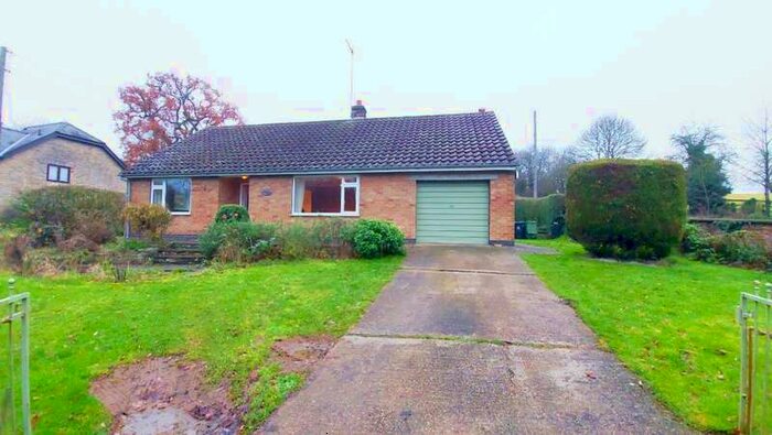 2 Bedroom Bungalow To Rent In Washdyke Lane Fulbeck, NG32