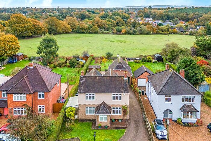 3 Bedroom Detached House For Sale In Farnham Road, Holt Pound, Farnham, GU10