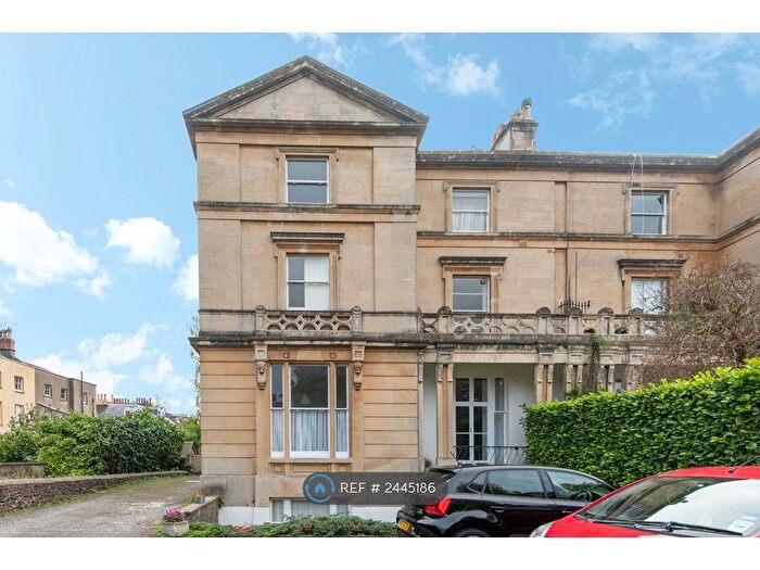 1 Bedroom Flat To Rent In Richmond Park Road, Bristol, BS8