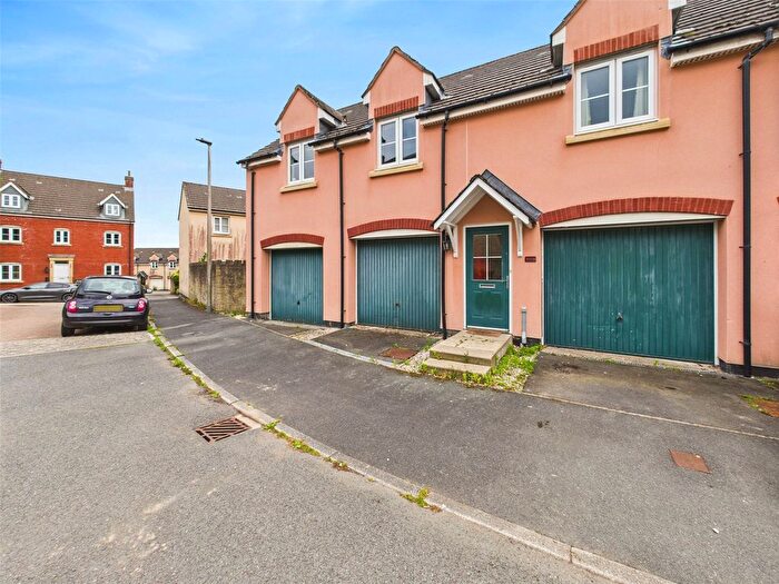 2 Bedroom Flat For Sale In Winkleigh, Devon, EX19
