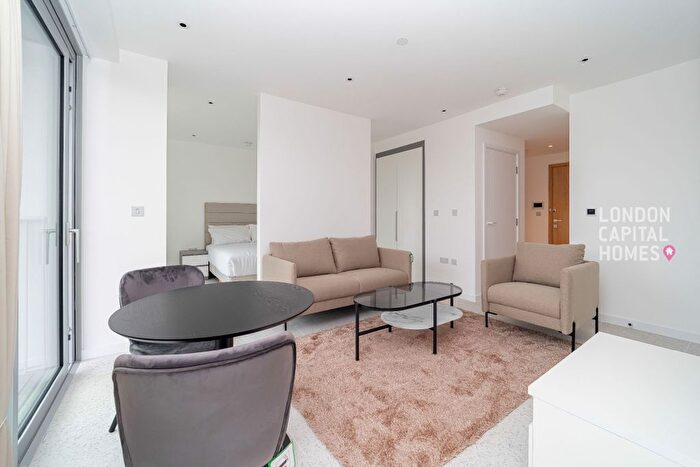Studio To Rent In Jacquard Point, Tapestry Way, London, E1