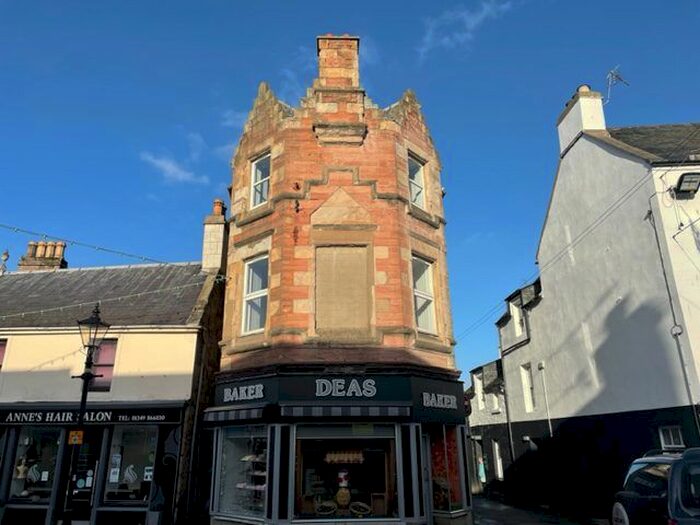 2 Bedroom Flat To Rent In George Street, Dingwall, IV15