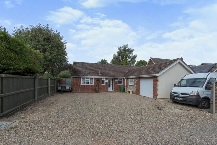 4 Bedroom Detached Bungalow For Sale In Pine View, Bacton, Stowmarket, IP14