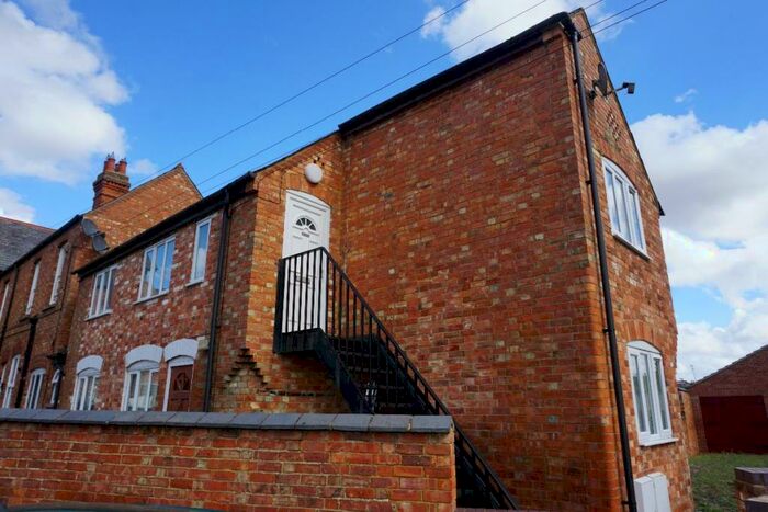 1 Bedroom Flat To Rent In Midland Road, Olney, MK46