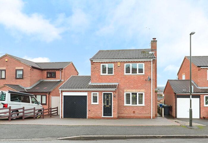 3 Bedroom Detached House To Rent In Birkdale Drive, Chesterfield, S40
