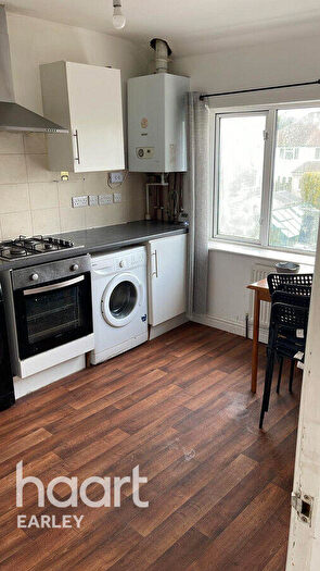 2 Bedroom Apartment To Rent In Nelson Road, Reading, RG4