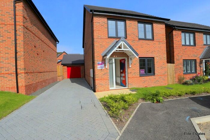 3 Bedroom Chalet For Sale In Fairway View, Burnopfield, NE16