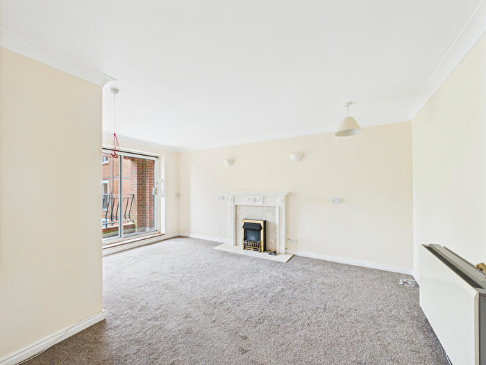 1 Bedroom Apartment To Rent In Trinity Court, Marlow, Buckinghamshire, SL7