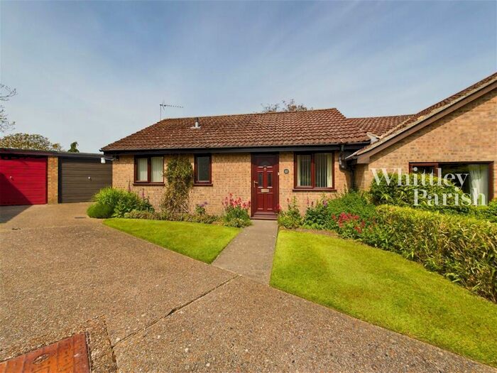 2 Bedroom Semi-Detached Bungalow For Sale In Wheatfields, Rickinghall, IP22