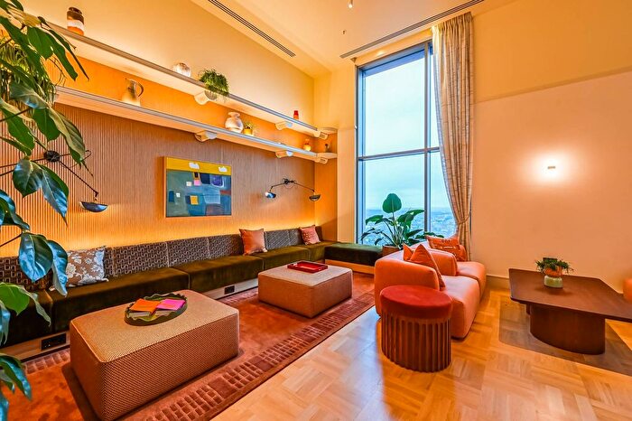 2 Bedroom Flat To Rent In Walthamstow Central, Walthamstow, E17