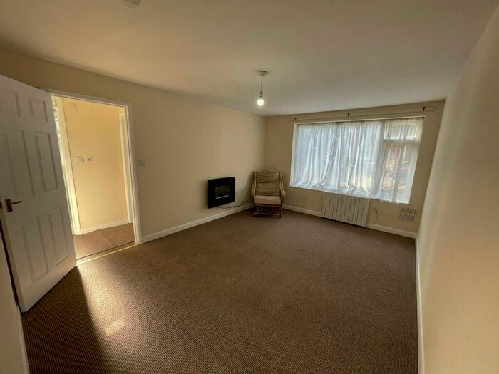 1 Bedroom Flat To Rent In Church Street, Derby, Derbyshire, DE23