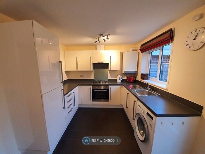 3 Bedroom Terraced House To Rent In Waterer Way, Shepton Mallet, BA4
