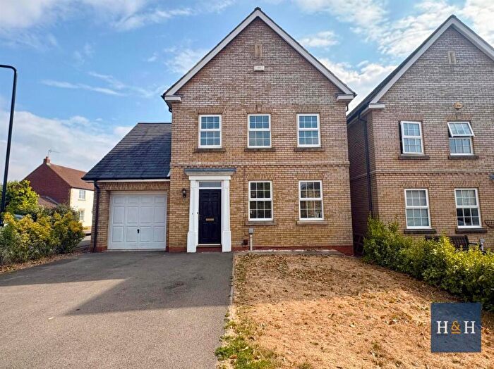4 Bedroom Detached House To Rent In The Ridings, Grange Park -, NN4