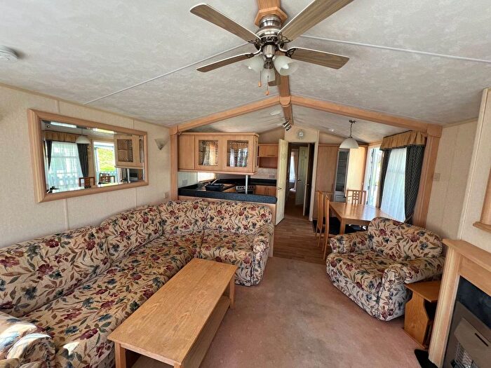 2 Bedroom Mobile/park Home For Sale In Palnackie, Castle Douglas, DG7