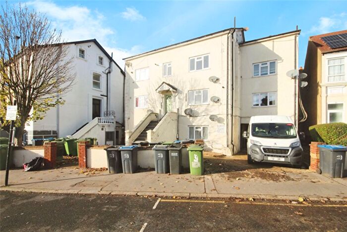 2 Bedroom Flat To Rent In Woodville Road, Thornton Heath, CR7