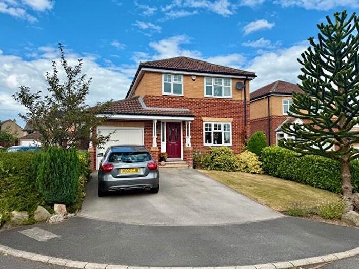 4 Bedroom Detached House For Sale In Sorrin Close, Idle, Bradford, BD10