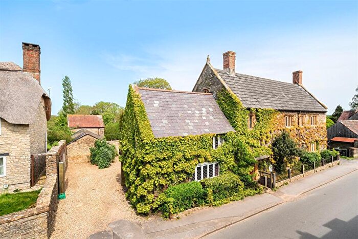 6 Bedroom Detached House For Sale In High Street, Yetminster, Sherborne, DT9
