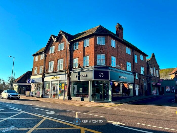 2 Bedroom Maisonette To Rent In The Masons, Gerrards Cross SL9