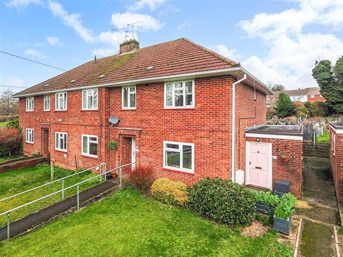 3 Bedroom Maisonette For Sale In St. Anns Close, Andover, SP10