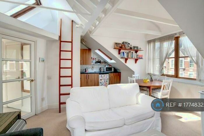 1 Bedroom Flat To Rent In Archway Road, London, N6