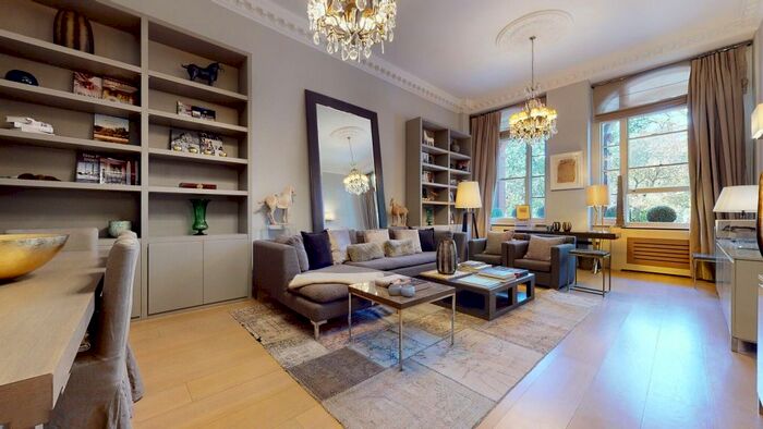 3 Bedroom Flat To Rent In Cadogan Square, London, SW1X