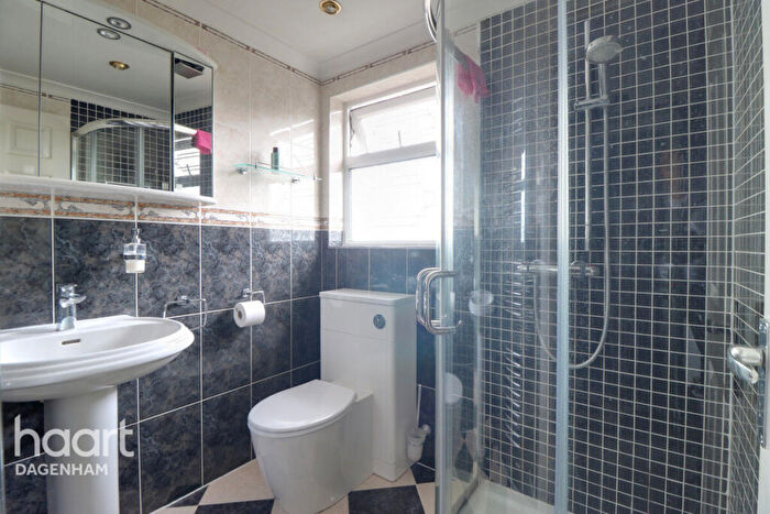 2 Bedroom Detached Bungalow For Sale In Dagmar Road, Dagenham, RM10