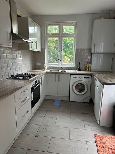 3 Bedroom Terraced House To Rent In Netley Road, Ilford, IG2