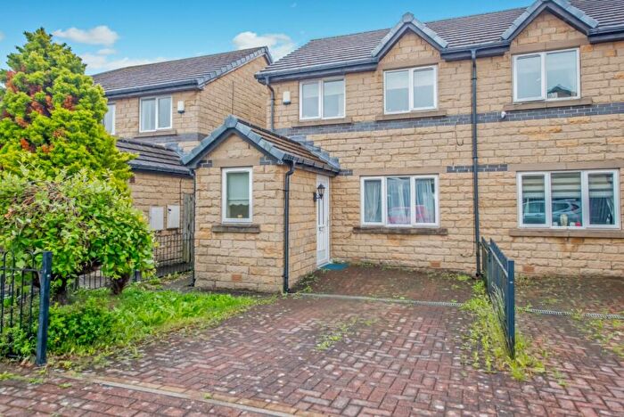 3 Bedroom Semi-Detached House For Sale In Coleshill Way, Bierley, Bradford, West Yorkshire, BD4