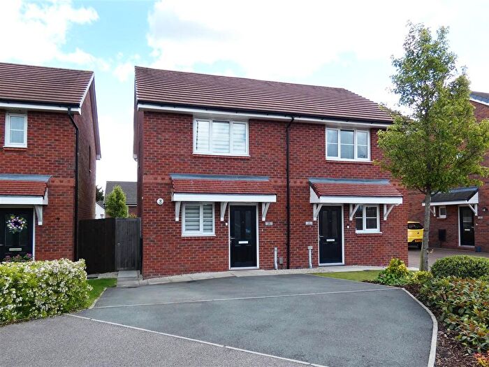 3 Bedroom Semi-Detached House For Sale In Ferranti Close, Whiston, Prescot, L35