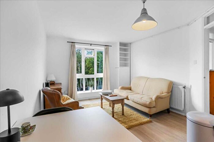 1 Bedroom Flat For Sale In Hunter House Junction Road, London, N19