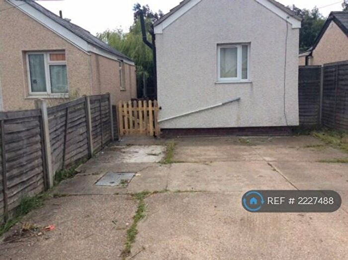 1 Bedroom Bungalow To Rent In Gorse Way, Jaywick, Clacton-On-Sea, CO15