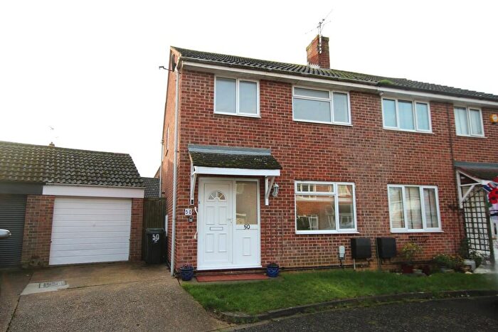 3 Bedroom Semi Detached House For Sale In Barnston, Dunmow, CM6
