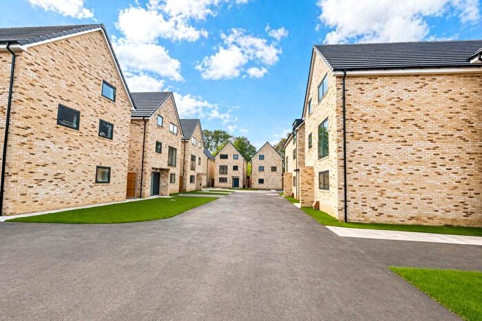 4 Bedroom House To Rent In Sorrel Close, Farnborough, Hampshire, GU14