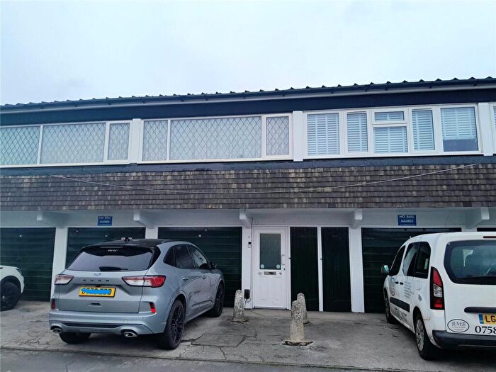 2 Bedroom Flat For Sale In Clover Avenue, Birmingham, West Midlands, B37