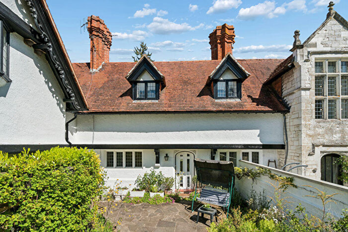 3 Bedroom Terraced House For Sale In Medmenham, SL7