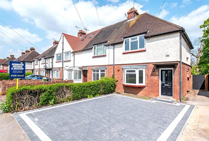 3 Bedroom End Of Terrace House To Rent In South Park Road, Maidstone, Kent, ME15
