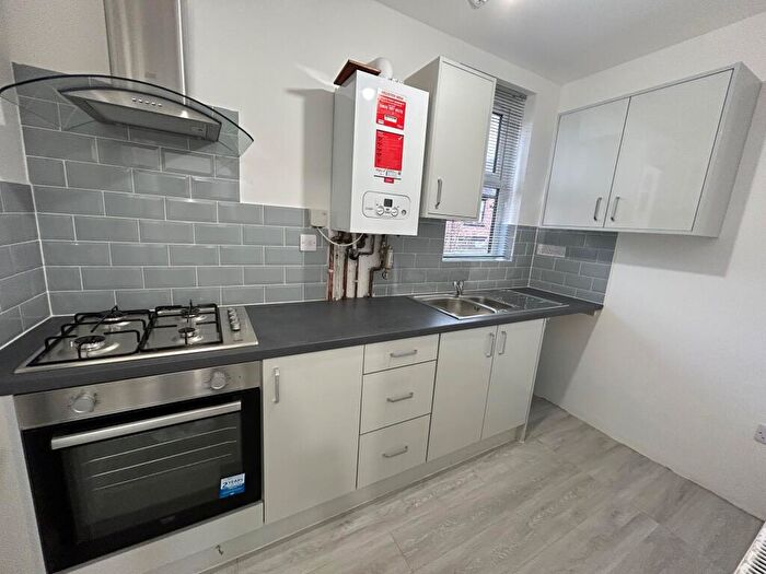 Studio To Rent In Grosvenor Road, M16