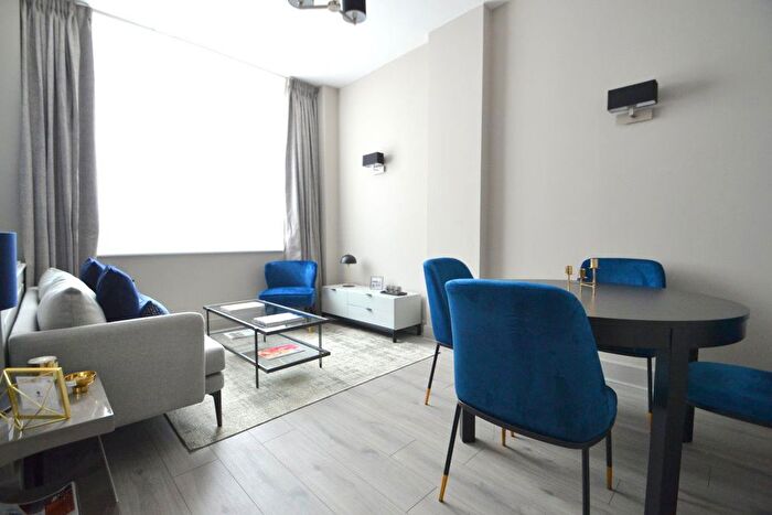 1 Bedroom Flat To Rent In Marylebone Road, London, NW1