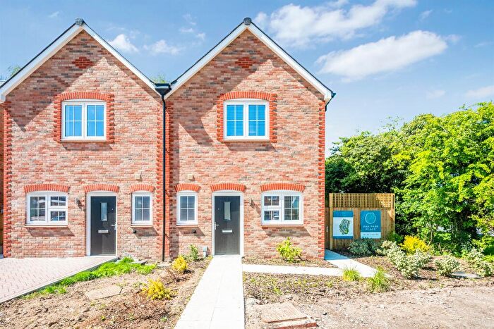 3 Bedroom Semi-Detached House For Sale In Goldbridge Road, Newick, Lewes, BN8