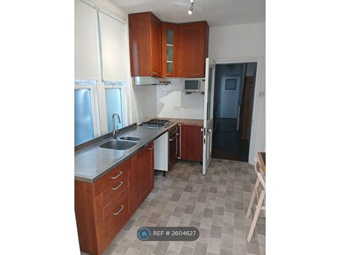 1 Bedroom Flat To Rent In Waddon Road, Croydon, CR0