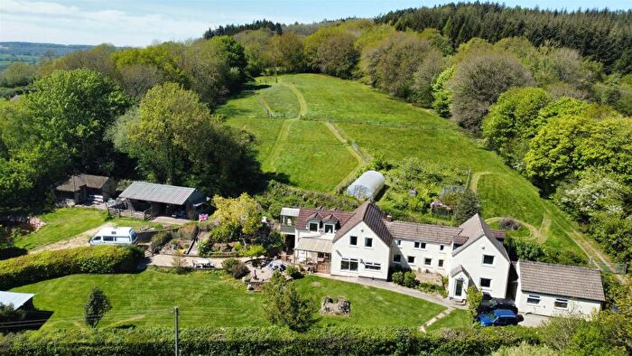 4 Bedroom Detached House For Sale In May Hill, Longhope, GL17