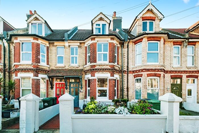 1 Bedroom Flat For Sale In St. Aubyns Road, Portslade, Brighton, BN41